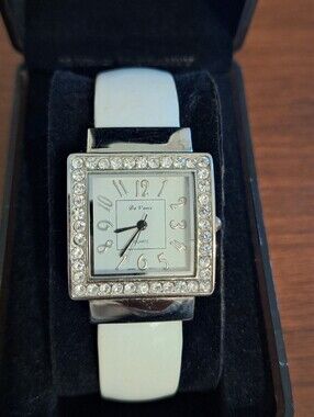 Da Vinci square rhinestone quartz fashion watch, Extra Large Square Face VGC